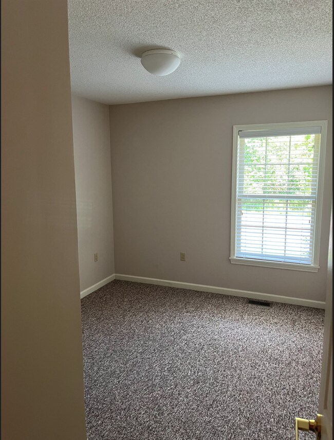 795 Cedar Creek Rd, Pikeville, KY 41501 Townhouse for Rent in