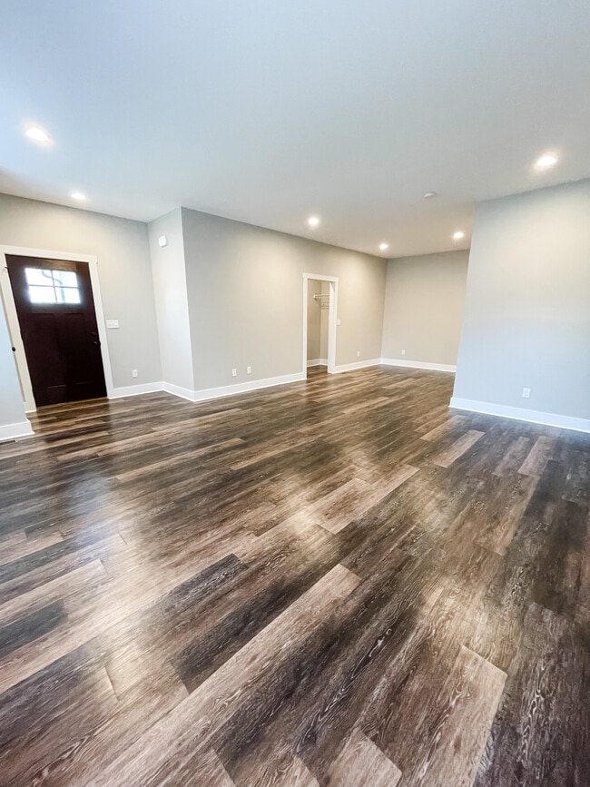 Living Room/Dining Area - 257 New Day Ln