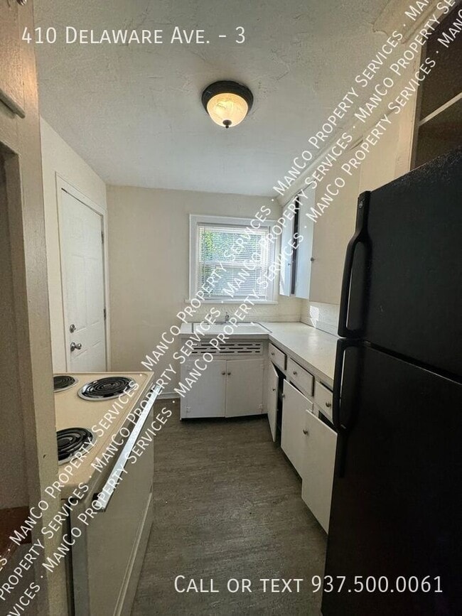 Building Photo - 410 Delaware Ave