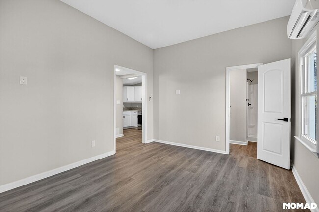 Building Photo - 249 Lee St