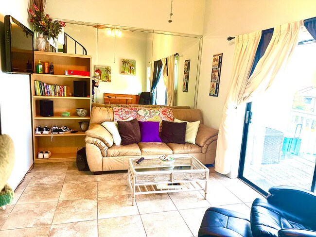 Foto del edificio - 17614 Front Beach Rd