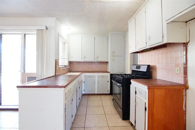 Foto del edificio - 4048 Newshire Dr