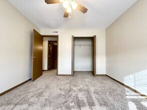 Interior Photo - Briarwood II