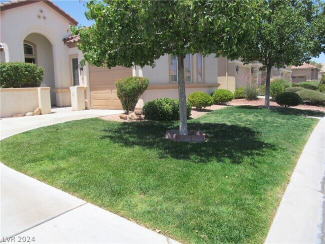 Foto del edificio - 7225 Fern Meadow St