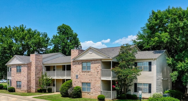 Building Photo - Spring Lake Point