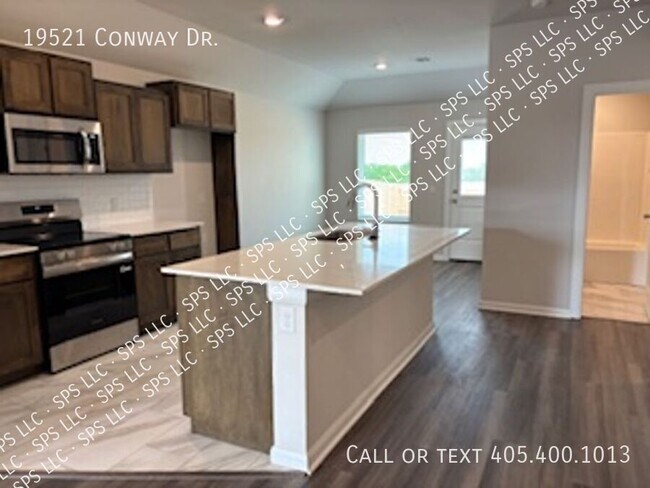 Foto del edificio - 19521 Conway Dr