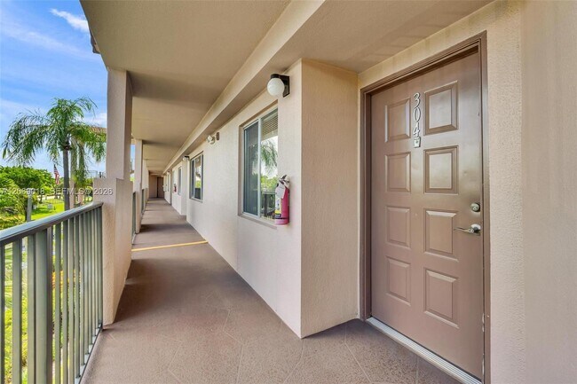 Foto del edificio - 12651 SW 16th Ct