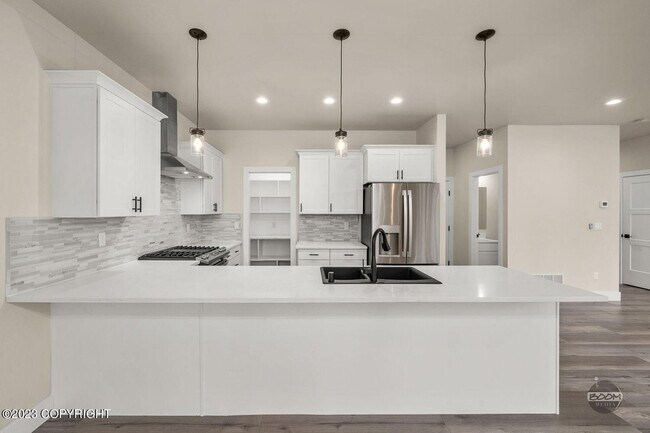 Foto del edificio - 4283 Ose St