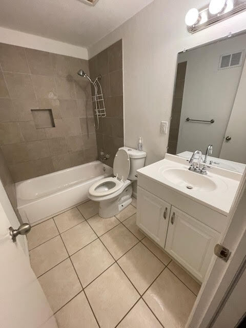 Building Photo - 2 Bedroom Duplex for Rent!