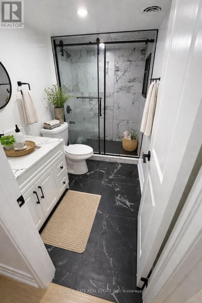 Building Photo - 47 Edwin Carr St