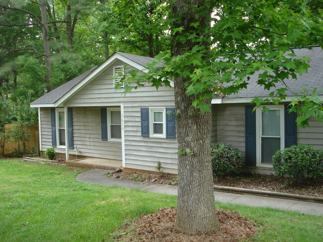 Building Photo - 7610 King Richard Ct