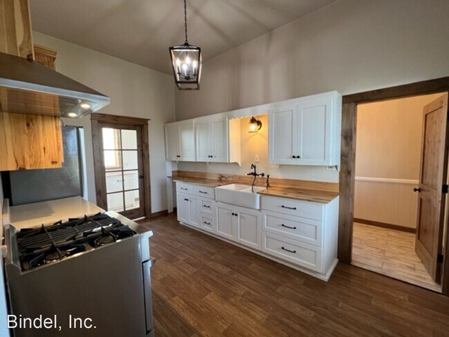 Building Photo - 4 br, 2 bath House - 4150 Old Samoa RD