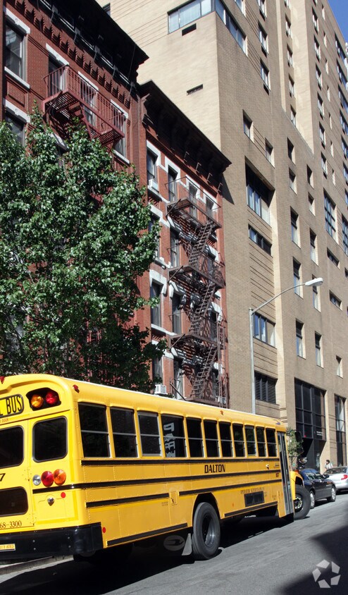 Foto del edificio - 206 E 87th St
