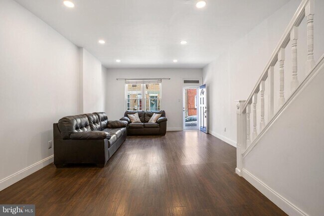 Foto del edificio - 2432 S Chadwick St