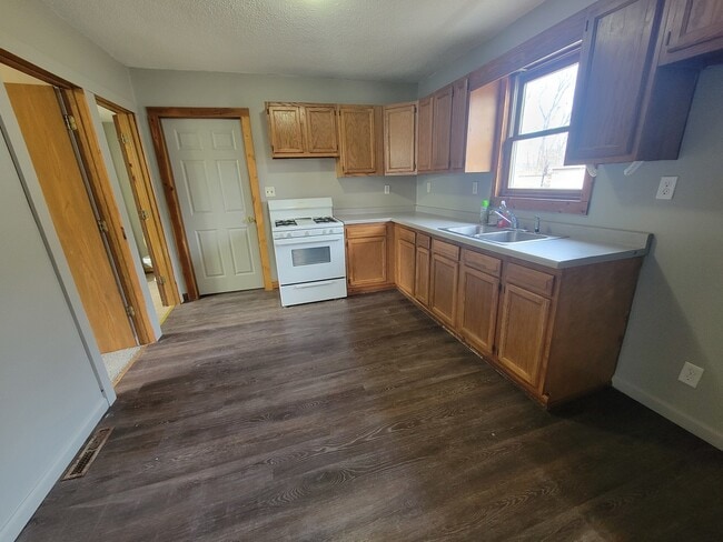 Building Photo - 514 E Marquette St