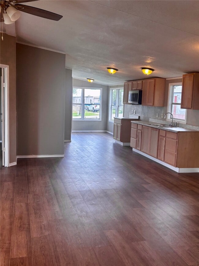 Foto del edificio - 2515 Oyster Creek Bend