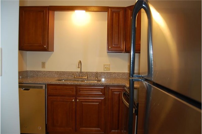 Building Photo - 4309 Earl Dr