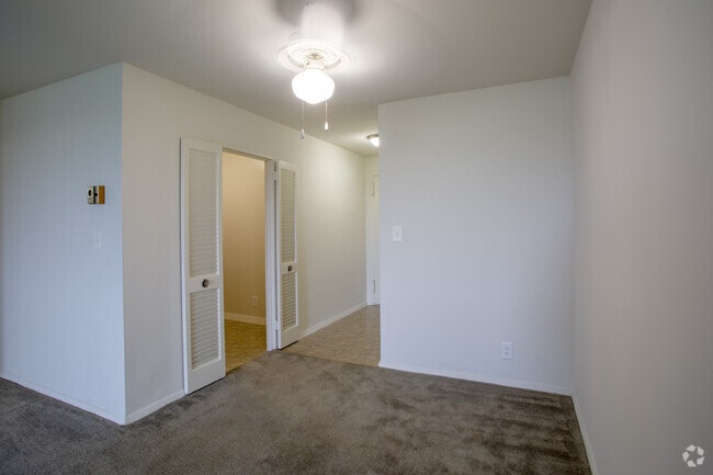 Dining Room - Premier at Cherry Hill