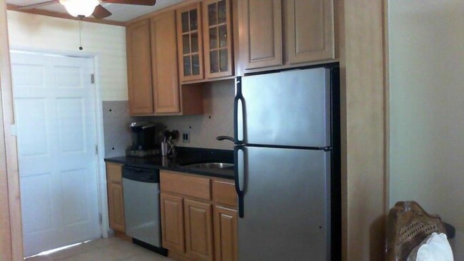 Building Photo - 4500 N Flagler Dr