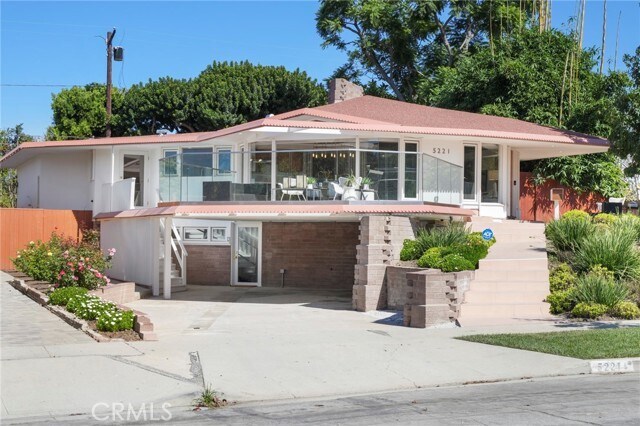 Building Photo - 5221 E Vista Hermosa St