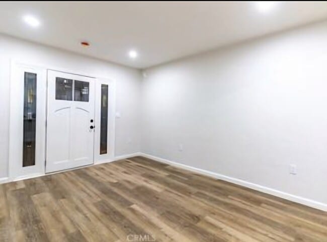 Foto del edificio - 9168 Cypress Ave