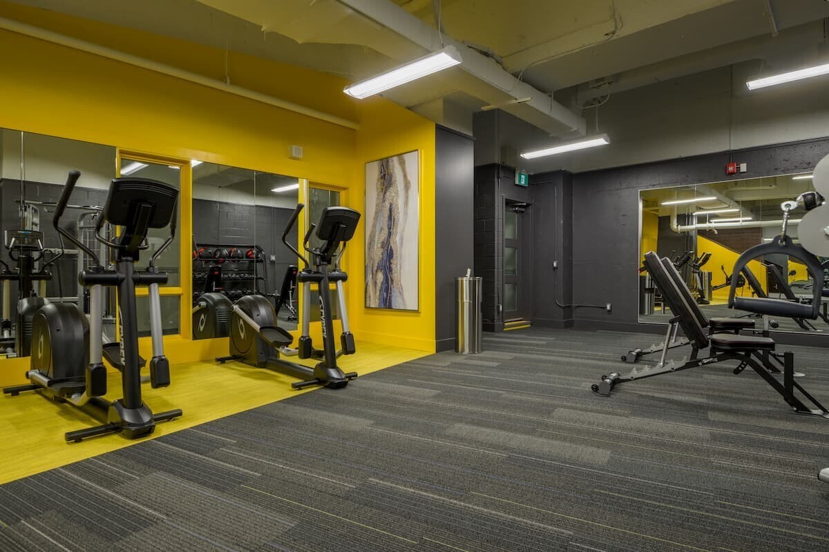 Yonge Eglinton Apartments — Orchard View Appartements - 33 Orchard View ...