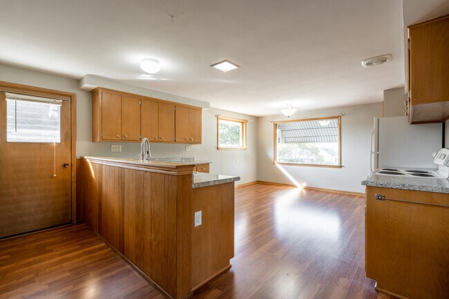 Bright and spacious kitchen - 2328 S 83rd St