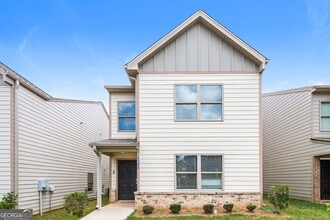 Building Photo - 5195 Tew Ln SW
