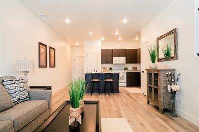 Foto del edificio - 220 Spring Creek Pkwy