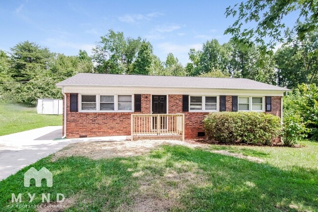 Building Photo - 3624 Somerset Dr