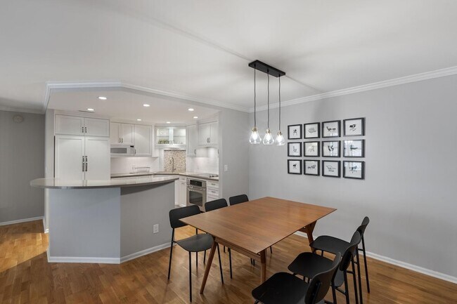 Foto del edificio - 2885 Knox Ave S