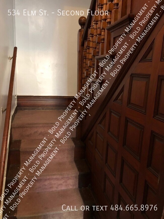 Foto del edificio - 534 Elm St