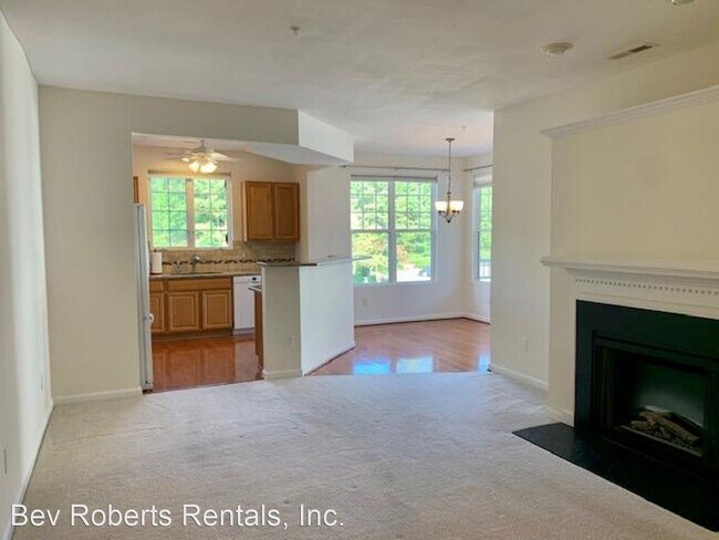 Foto del edificio - 3 br, 2 bath House - 426 Eyam Hall Lane