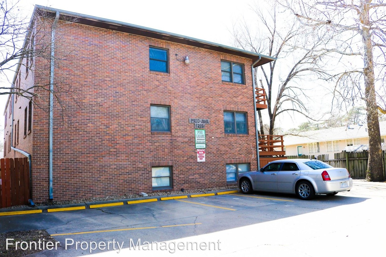 Primary Photo - 1215 Bertrand St