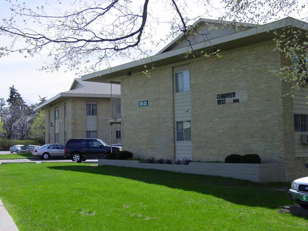 1368 E Grand River Ave, East Lansing, MI 48823 Apartments in East