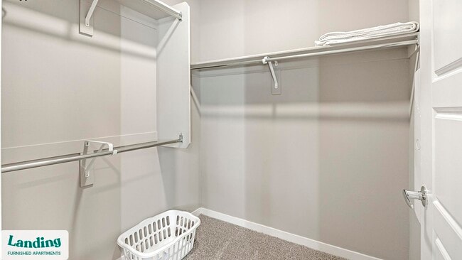 Building Photo - 402 W Lincoln St