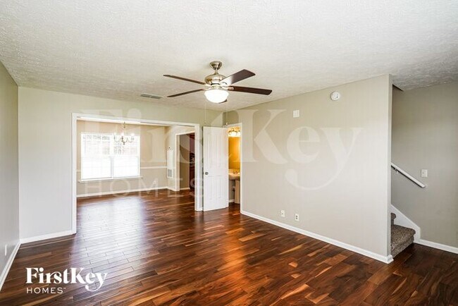 Foto del edificio - 8820 Cressent Glen Ct
