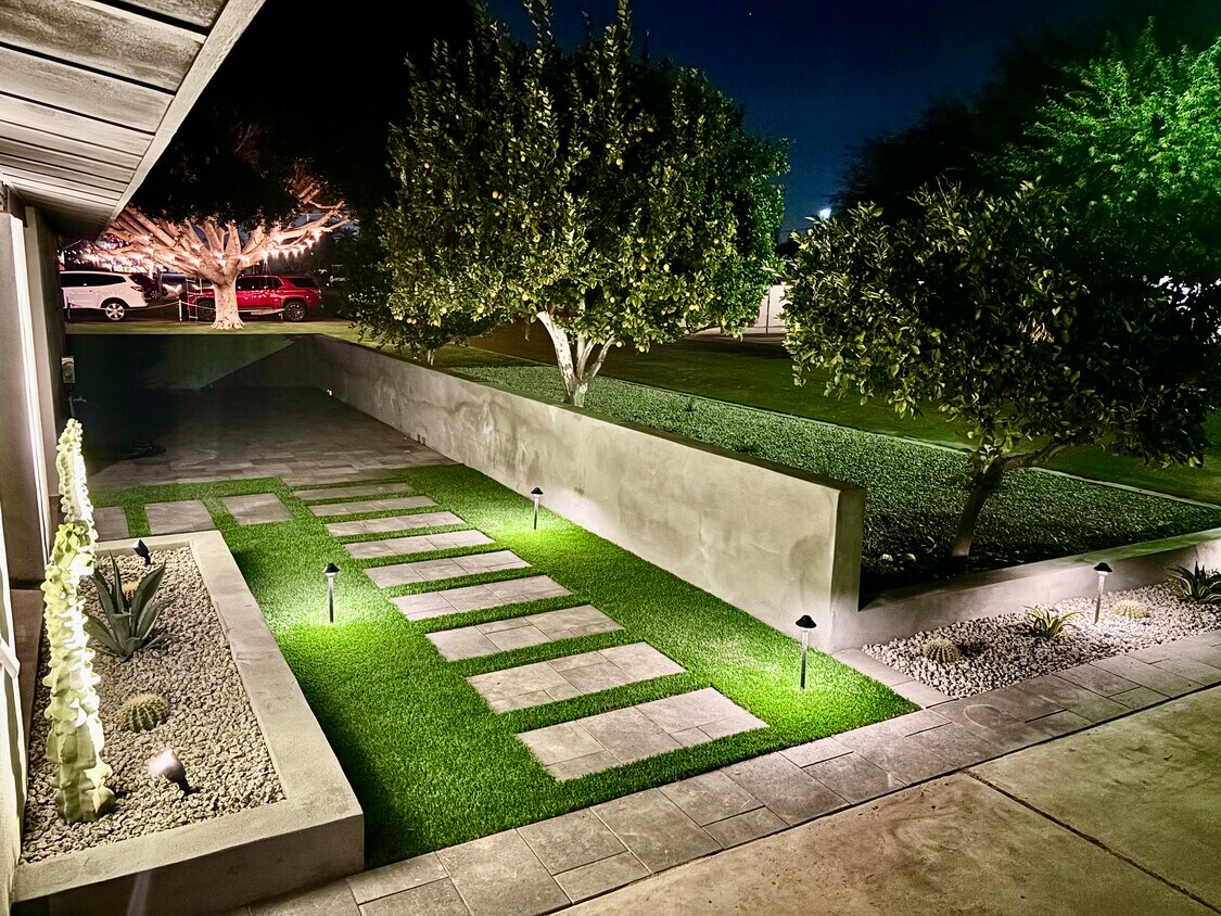 Photo - 7703 E 4th St (Scottsdale, AZ)