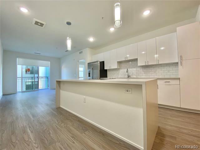 Building Photo - 3500 S Corona St