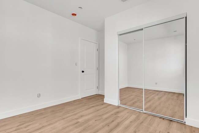 Foto del edificio - 3918 W 28th St