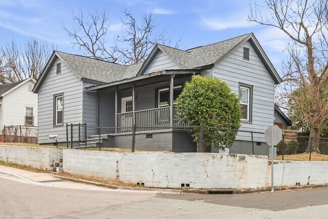 Foto del edificio - Available Now: Durham Single Family Home