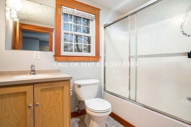 Foto del edificio - 172 W 21st St