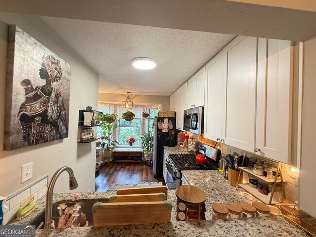 Foto del edificio - 5045 Laurel Springs Way SE