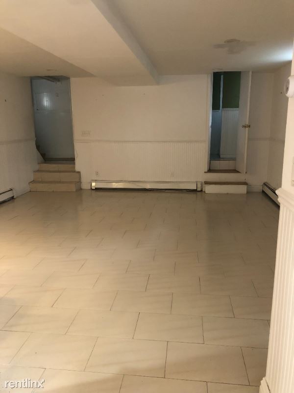 Foto del edificio - 6 br, 3 bath House - 11 oak ave