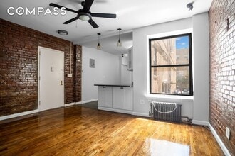 Building Photo - 1182 Putnam Ave