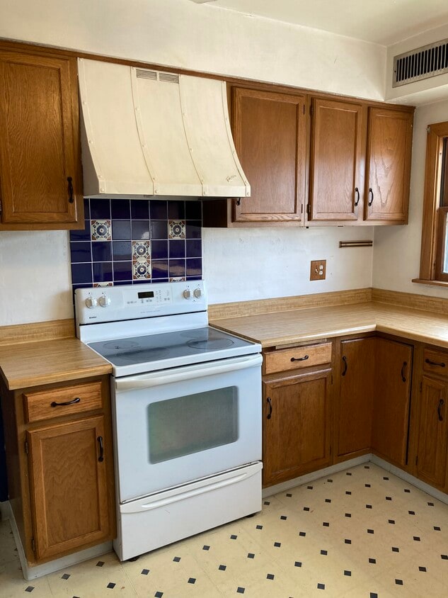 Kitchen 1 - 2323 N 67th St