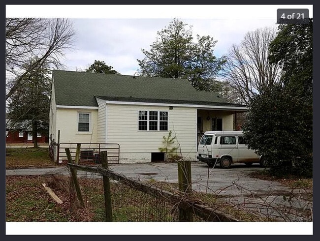 Building Photo - 2619 Hilliard Rd