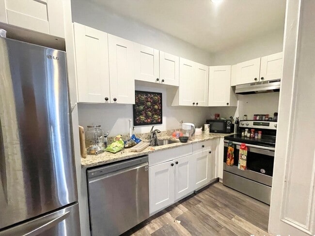 Building Photo - 670 Massachusetts Ave