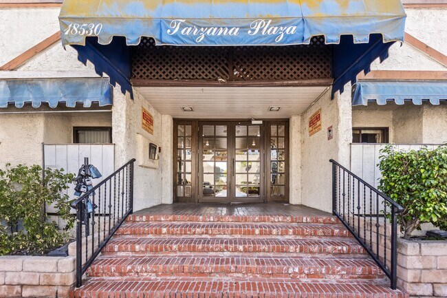 Foto del edificio - 18530 Hatteras St