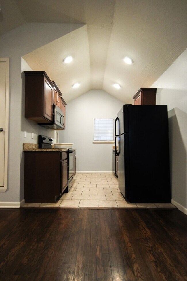 Foto del edificio - Updated 3BR/2BA House Near MSU – Garage, B...